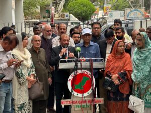 Khalid Maqbool Siddiqui speaks during an MQM-P press conference in Karachi.