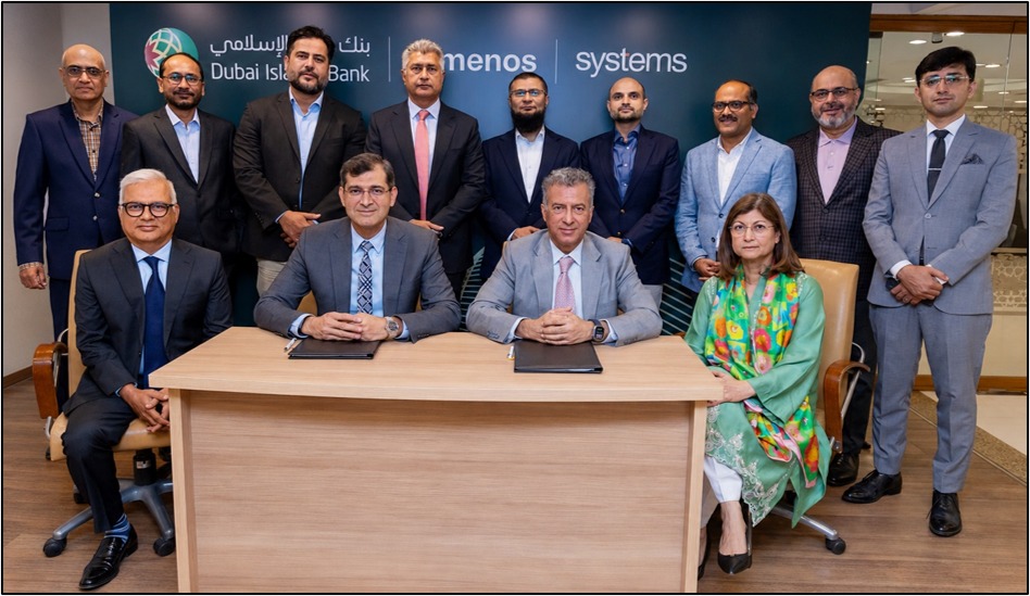 Officials from DIB Pakistan and Systems Limited announce the Temenos core banking transformation project.