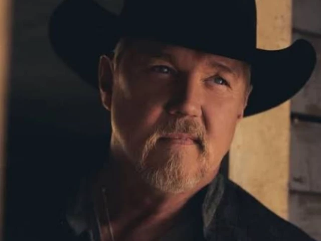 Country singer Trace Adkins discussing the 1994 shooting that nearly claimed his life.