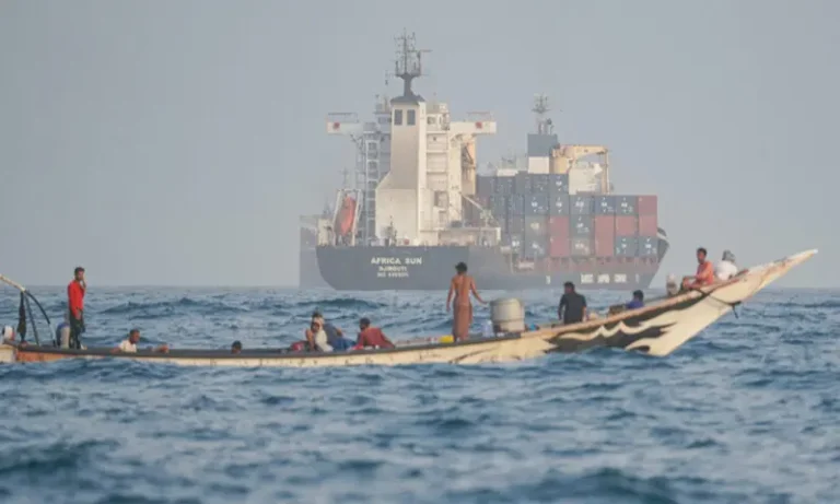 Strait of Hormuz shipping traffic amid Iran Oman talks and regional tensions