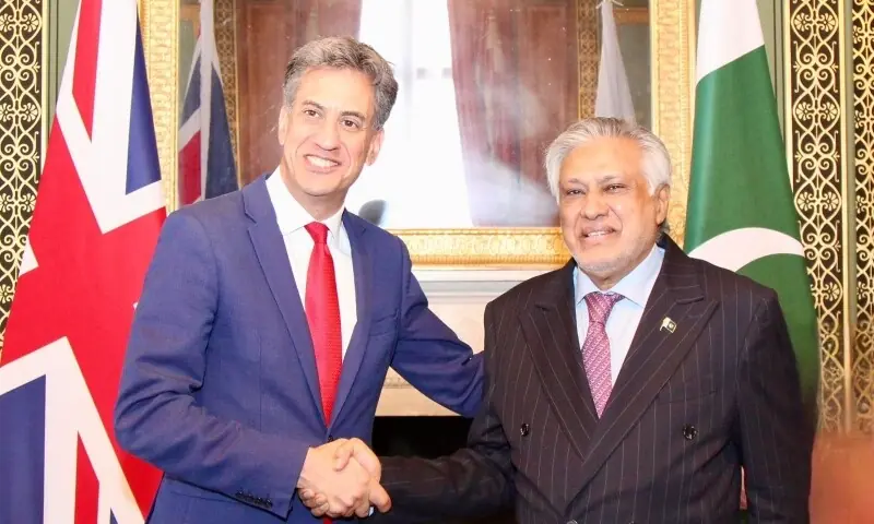 Ishaq Dar meets British Foreign Secretary Ed Miliband in London for Pakistan UK talks