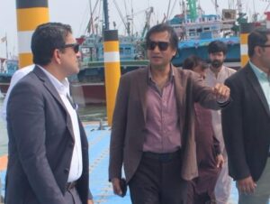New floating jetty at Korangi Fish Harbour to support fishermen and seafood exports