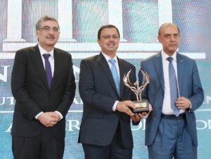 Faysal Bank wins Best Mid-Sized Bank award at Pakistan Banking Awards 2026