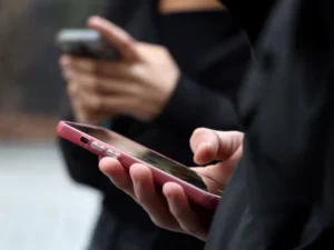France court ruling on social media access for children under 15