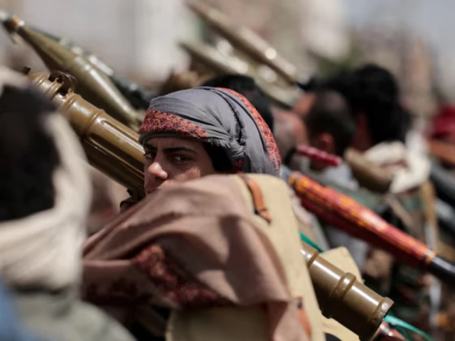 Iran war tensions rise as Strait of Hormuz shipping faces disruption