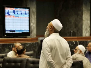 Pakistan Stock Exchange KSE-100 Index falls amid rising oil prices and Iran tensions