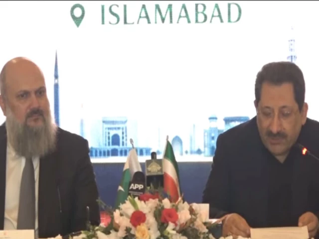Pakistan and Iran hold high-level trade talks focused on Karachi, Gwadar ports and expanding bilateral economic cooperation.