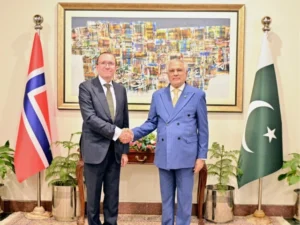 Ishaq Dar meets Norwegian Foreign Minister Espen Barth Eide in Islamabad
