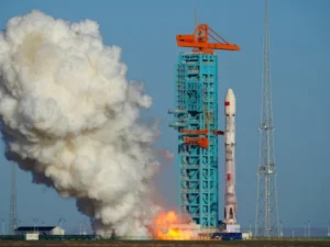 Zhuque-3 reusable rocket first stage lands successfully in China