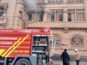 Fire at Karachi Mayor Murtaza Wahab office at KMC headquarters