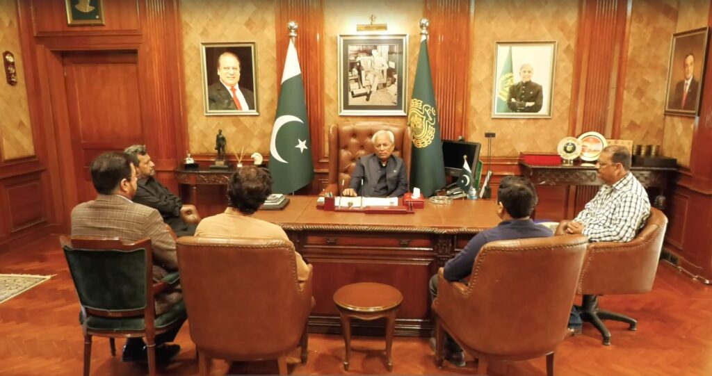 Sindh Governor Syed Muhammad Nihal Hashmi meeting photojournalists at Governor House Karachi.
