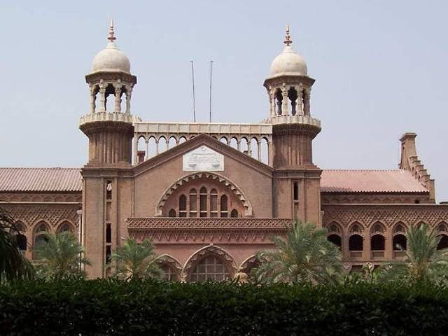 Lahore High Court suspends PMDC directive against Afghan medical students in Pakistan