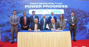 HBL and EXIM Bank officials strengthen export finance support for Pakistani exporters.