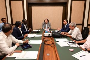 Sharjeel Memon reviews Karachi Yellow Line BRT construction progress
