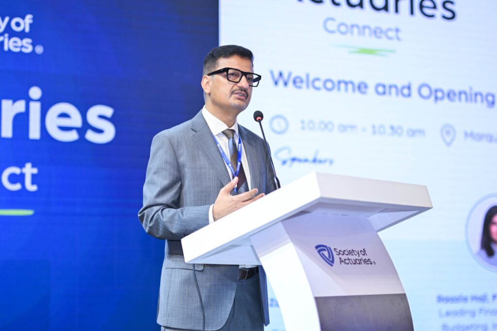 Actuarial students attend Society of Actuaries event in Karachi