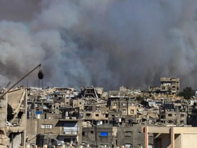 Israeli strike in Khan Younis as Israel claims three Hamas commanders were killed
