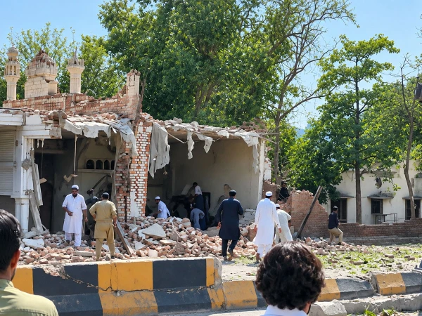 Rescue operation after Kohat Police Lines blast during Friday prayers