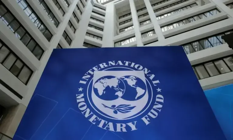 IMF urges Pakistan to reform gas subsidies and reduce circular debt