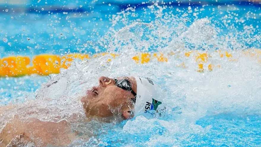 South African swimmer Pieter Coetze competing in the 50m backstroke at a World Aquatics World Cup meet