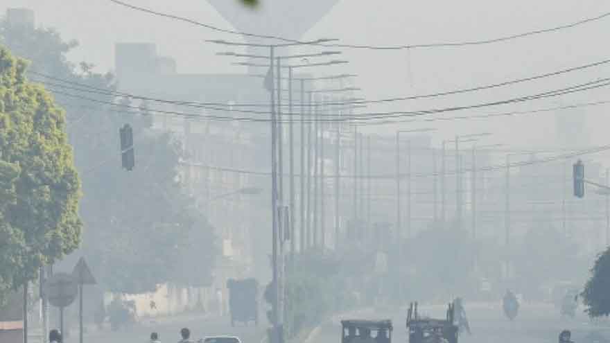 1. Smog and hazardous air pollution in Lahore as the city records an AQI of 344.