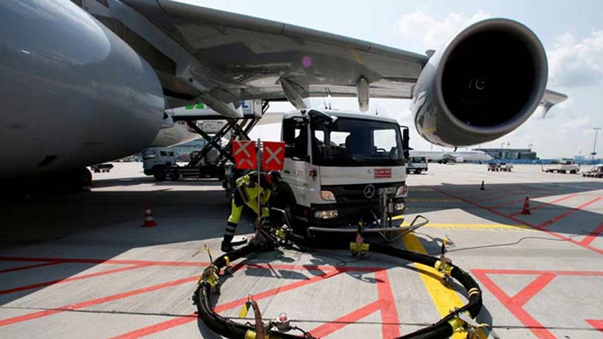 Fuel price update in Pakistan showing revised jet fuel, LDO, kerosene, petrol and high-speed diesel rates.